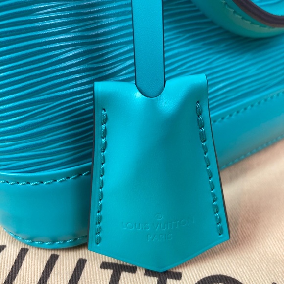 NWOT Brand New Authentic Louis Vuitton LV Blue Aqua BB Epi Alma Satchel Bag - Picture 5 of 11